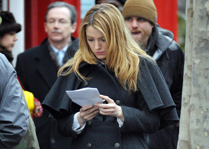 Blake Lively: Winter Weather Worker
