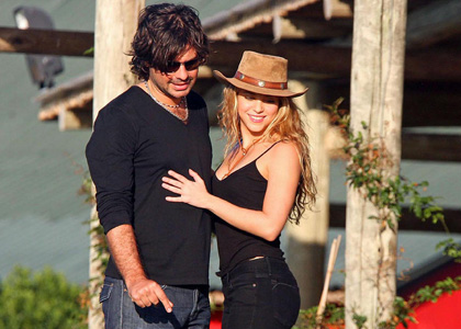 Shakira's Romantic Uruguay Getaway