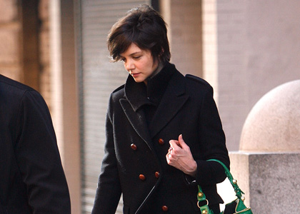 Katie Holmes Braves the Big Apple Chill