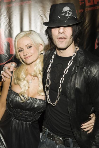 Holly Madison says she?ll propose to Criss Angel