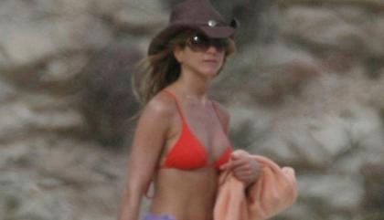 Jennifer Aniston is a Cabo Bikini Babe