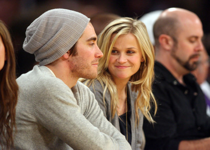 Reese Witherspoon and Jake Gyllenhaal: Lakers Date