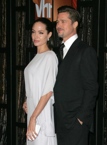 Angelina Jolie gets fondled at Critics Choice Awards