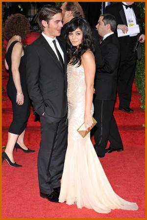 Vanessa Hudgens and Zac Efron at Golden Globe Awards Red Carpet