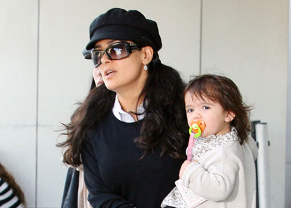 Salma Hayek and Valentina: Airport Peek-A-Boo