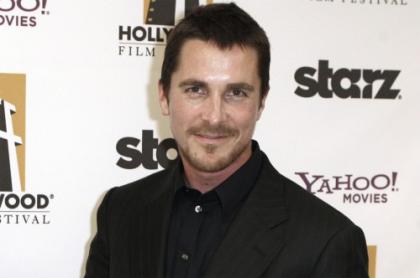 Christian Bale apologizes for tirade