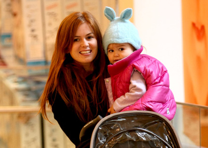 Isla Fisher and Olive's Toy Shopping Spree
