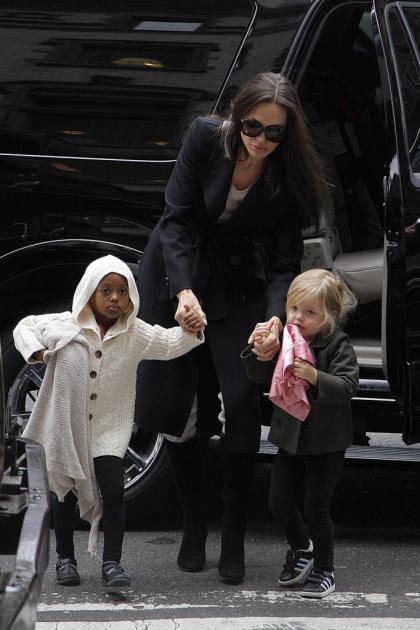Angelina Jolie, Zahara and Shiloh go shopping with their favorite things