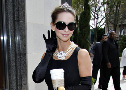 Jennifer Love Hewitt: Birthday Breakfast at Tiffany's