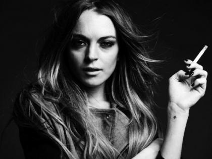 Lindsay Lohan is photoshooting