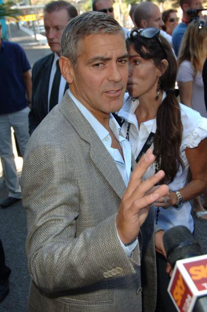 George Clooney writes editorial about Darfur