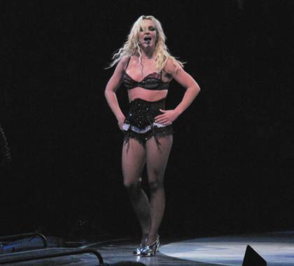 Britney Spears has a wardrobe malfunction, dad fires dancers