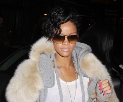 Rihanna Dumps Chris Brown