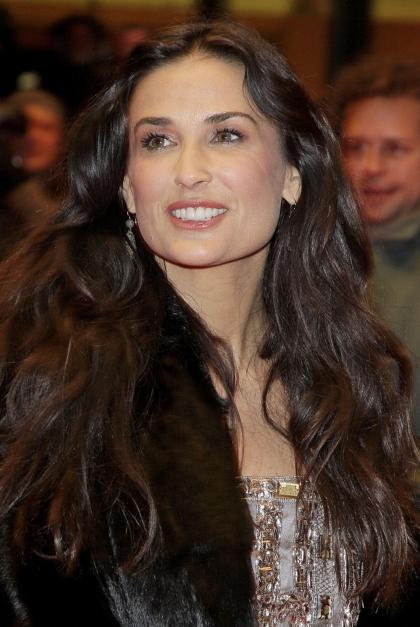 Demi Moore begs dying woman not to have surgery to look like her