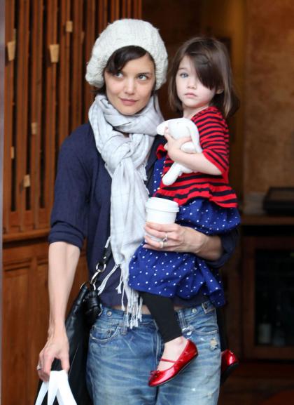 Cute pictures: Suri Cruise gets a playdate with real kids - the Beckham boys