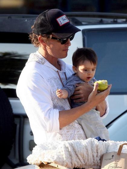 Matthew McConaughey says son Levi is 'an easy traveler'