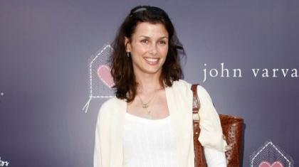Friends of Moynahan don't appreciate Gisele's baby claims