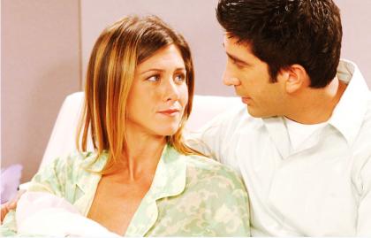 Does Jennifer Aniston want a baby with David Schwimmer?