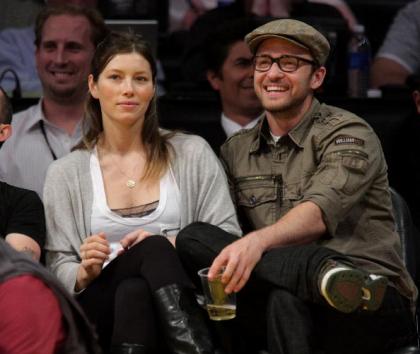 Justin Timberlake explains why he dry humped Jessica Biel at Lakers game