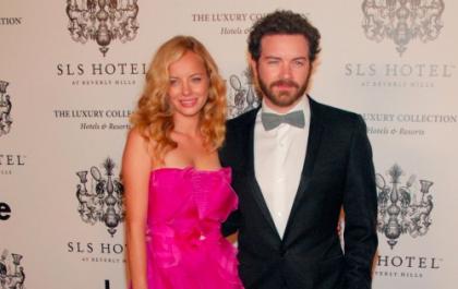 Bijou Phillips cheated on her fiance with a chick