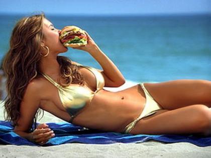 Audrina Patridge's gold bikini promotes giant hamburger