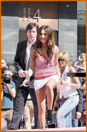 Ashley Tisdale Panty Upskirt Picture