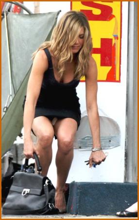 Jennifer Aniston Panty Upskirt Pictures