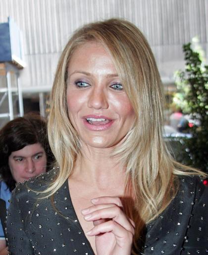 Doctor wants to give Cameron Diaz a 'Bad Skin Lifetime Achievement'