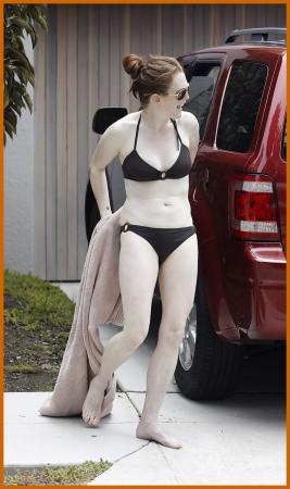 Julianne Moore Rocks a Bikini
