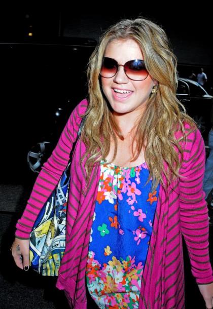 Kelly Clarkson is Awesome