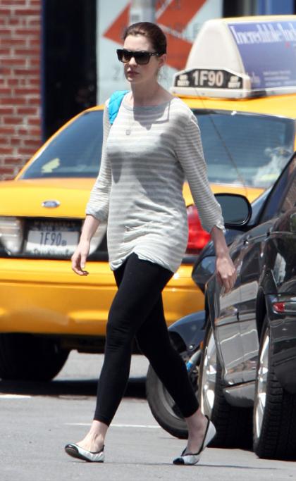 Anne Hathaway: East Village Hottie