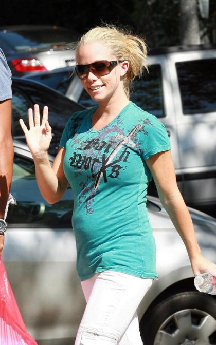 Kendra Wilkinson: Ready for Anything