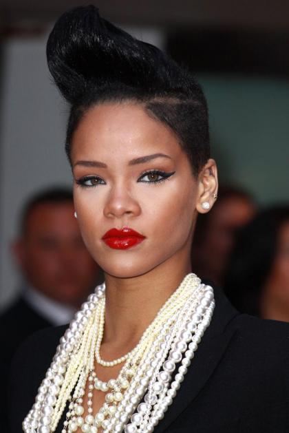 Rihanna Inglorious Bastards Premiere: When Nature Calls