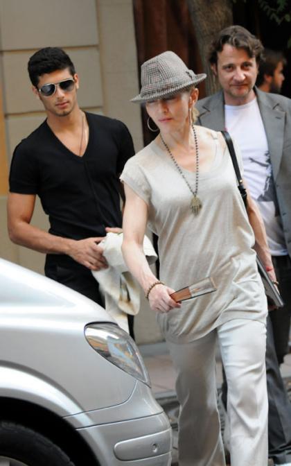 Madonna: Sight-Seeing in Madrid