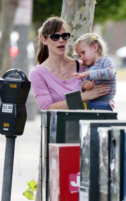 Jennifer Garner and Violet Affleck: Breakfast Buddies