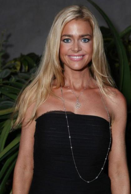 Denise Richards needs to lay off the tanning
