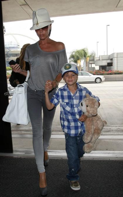 Victoria and Romeo Beckham: Leaving LAX
