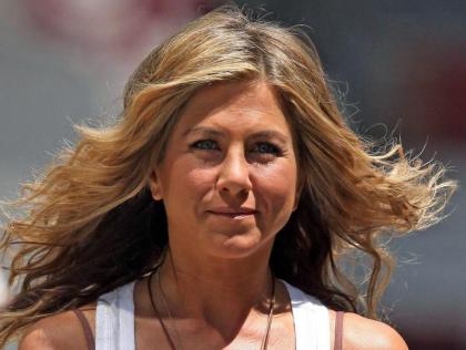 Jennifer Aniston and Gerard Butler are Definintely Dating
