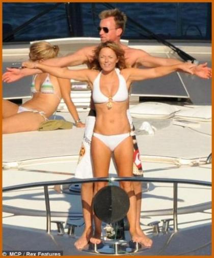 Geri Halliwell Recreates Titanic Scene