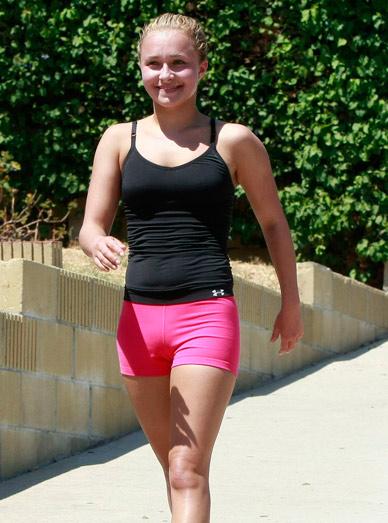 Hayden Panettiere In Tiny Pink Short Shorts