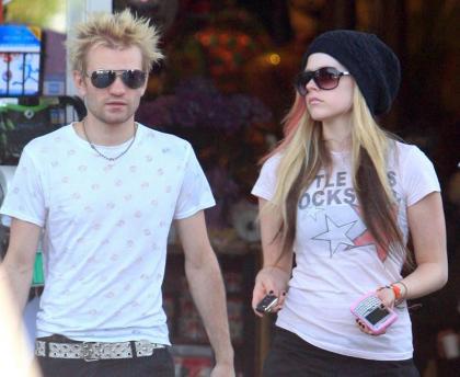 Avril Lavigne is Divorcing Deryck Whibley