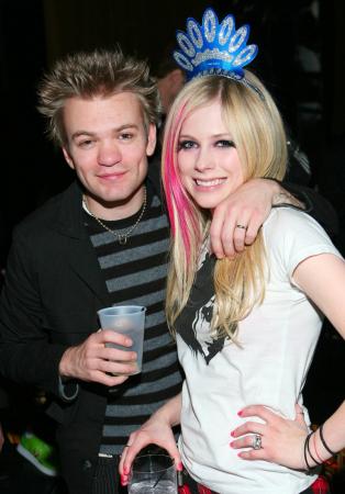 Avril Lavigne Confirms Marriage Split