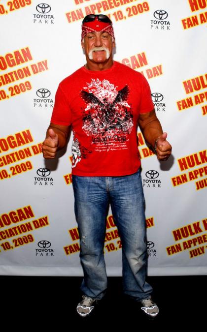 Hulk Hogan to make wrestling comeback with Australia tour