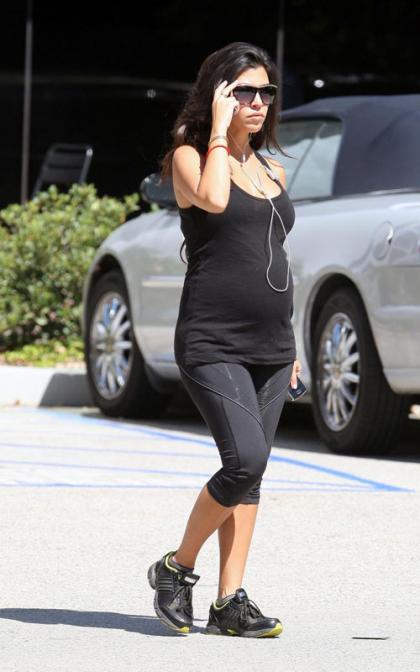 Kourtney Kardashian: Pregnancy Fitness