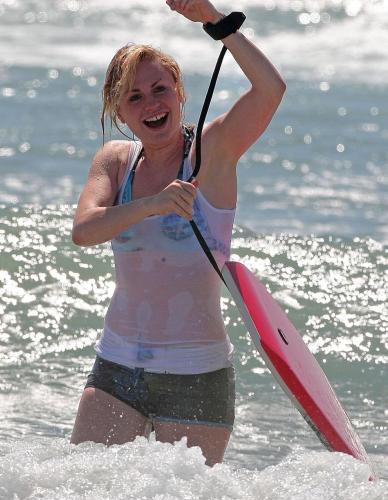 Anna Paquin Bikini Pictures Are Disappointing