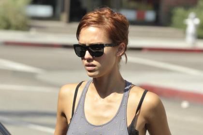 Jessica Alba is a Red Head Now