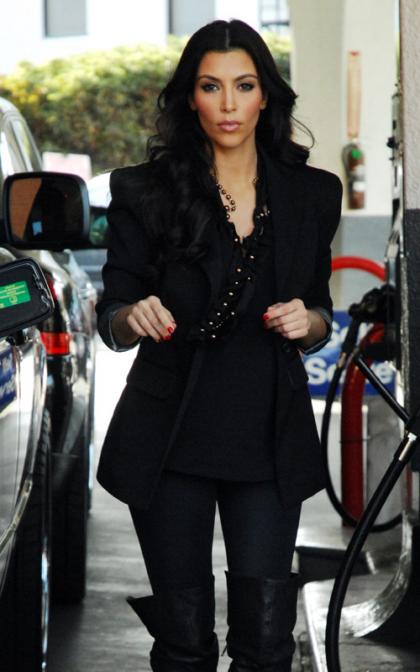 Kim Kardashian: Pretty at the Pump