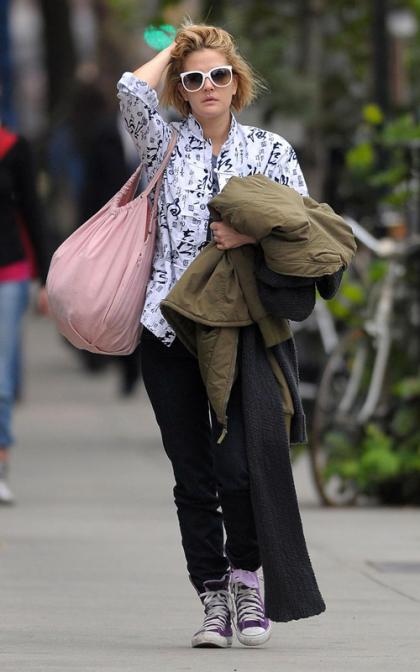 Drew Barrymore: Out in NYC
