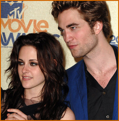 Robert Pattinson And Kristen Stewart Are Living Together