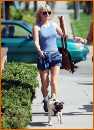 Anna Faris Walks Her Dog
